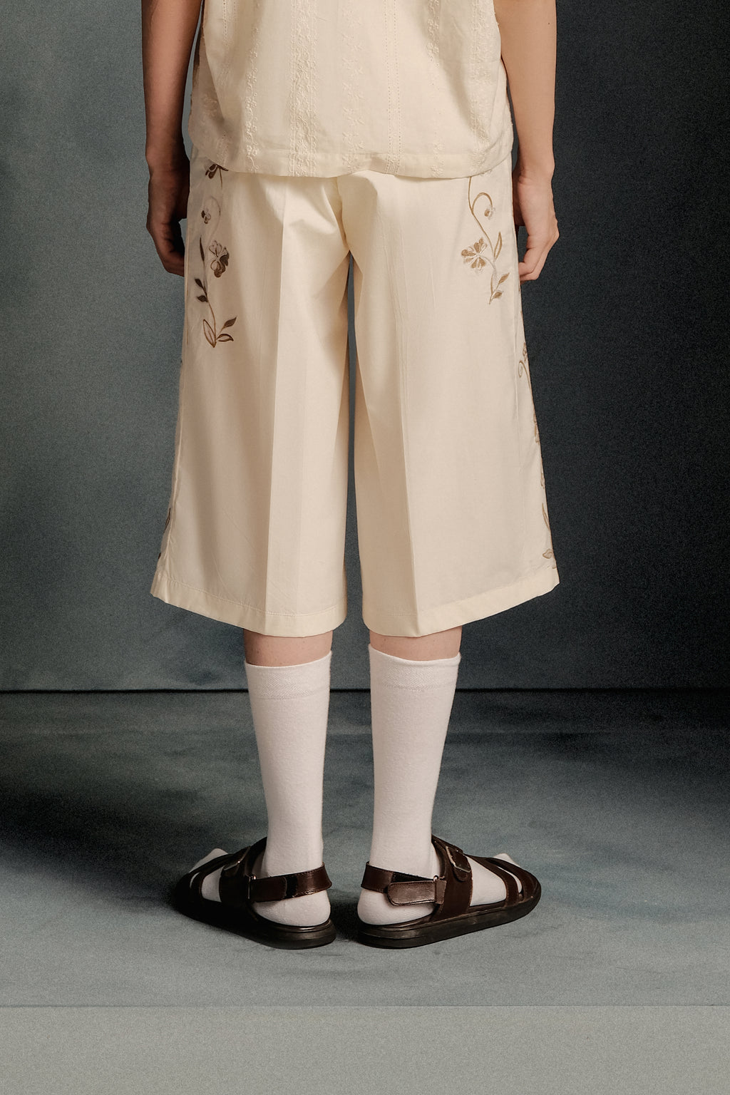 Grapevine Aari Cropped Pants