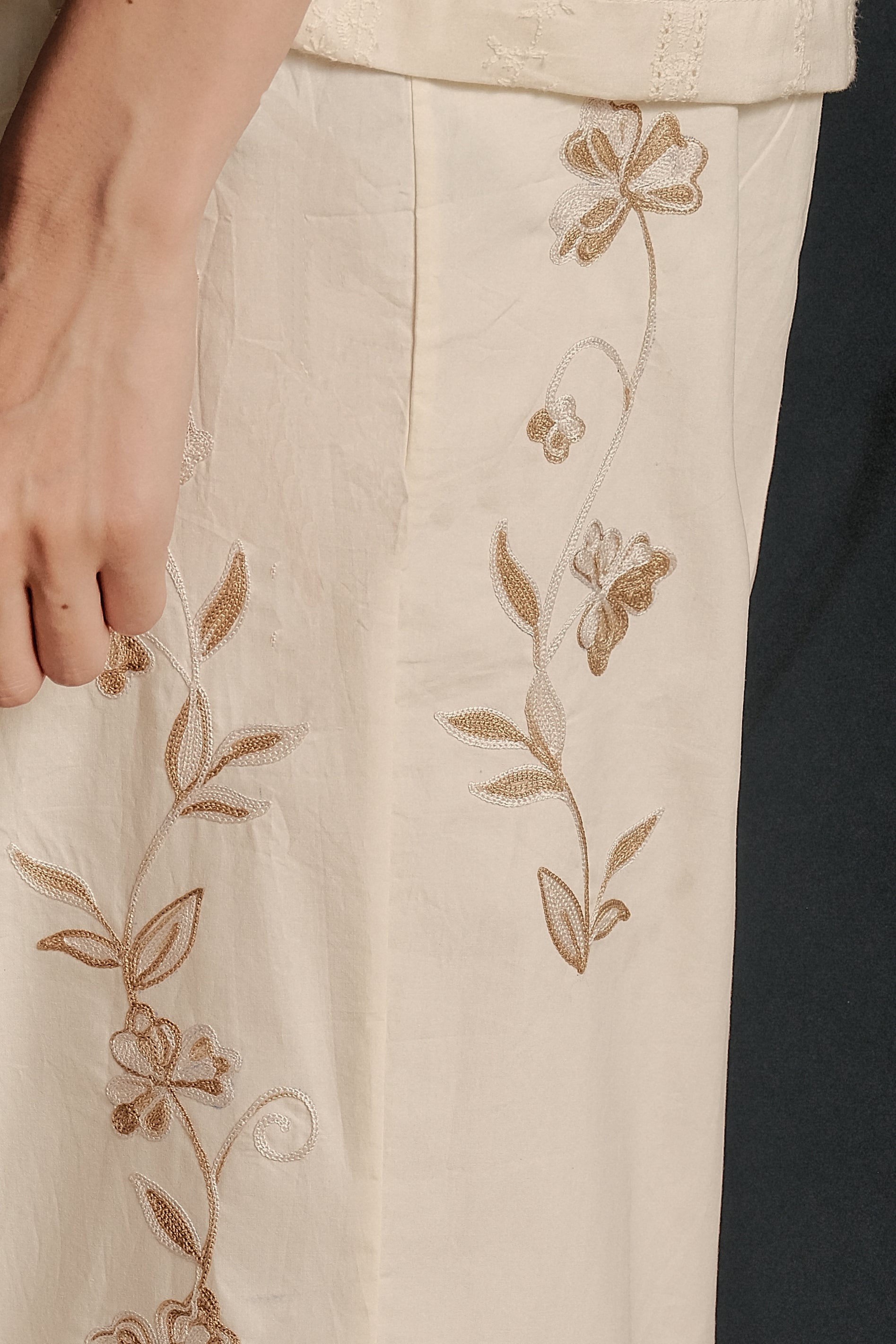 Grapevine Aari Cropped Pants